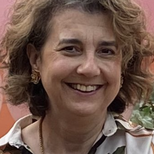 Dr Lorraine de Gray